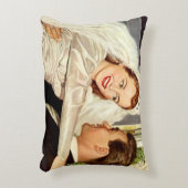 ヴィンテージ結婚式の新婚夫婦、幸せな花嫁と新郎 アクセントクッション (正面(垂直))