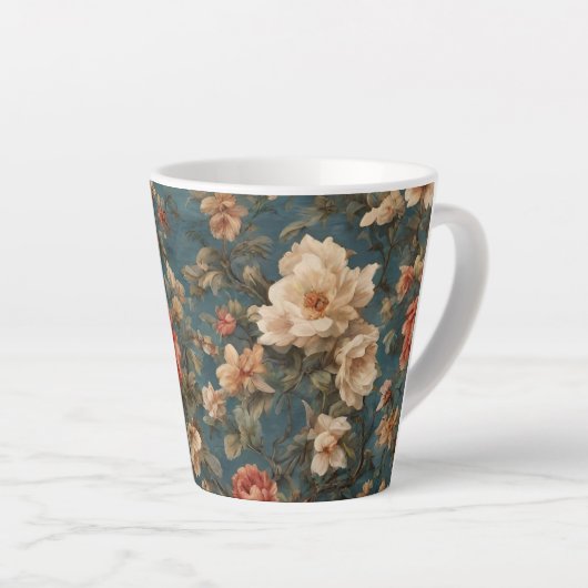 ヴィンテージ絶妙な白と緑豊かなサンゴ赤い花 カフェラテマグ (右アングル)