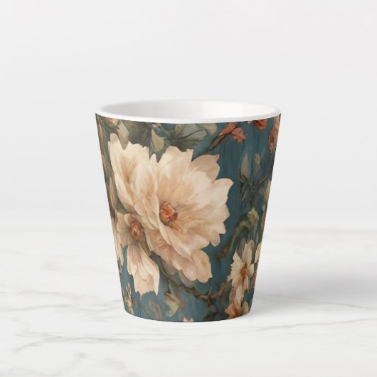 ヴィンテージ絶妙な白と緑豊かなサンゴ赤い花 カフェラテマグ (正面)