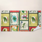 ヴィンテージ缶詰の野菜ラベル ビーチタオル (正面)