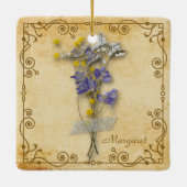 ヴィンテージ美しいベージュのドライフラワーの名前 セラミックオーナメント (裏面)