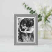 ヴィンテージ美しい – スターレット – 白黒 ポストカード (スタンド正面)