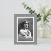 ヴィンテージ美しい – 保護されたハート – 白黒 ポストカード (スタンド正面)