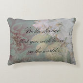 ヴィンテージ色あせた花のタイポグラフィ アクセントクッション (正面)