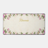 ヴィンテージ花と編集可能ゴールデンスクリプト デスクマット (正面)