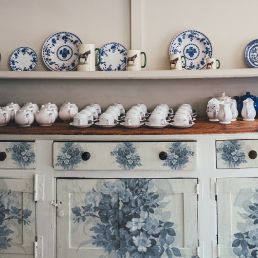 ヴィンテージ英語フローラ青と白のデコページ 薄葉紙