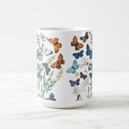 ヴィンテージ蝶イラストレーションオンアコーヒーマグ コーヒーマグカップ (中央)