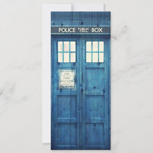 ヴィンテージ警察の電話の公衆電話 (正面)