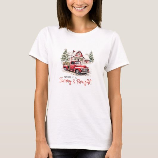 ヴィンテージ赤い納屋とクリスマスレッドトラック雪 Tシャツ (正面)