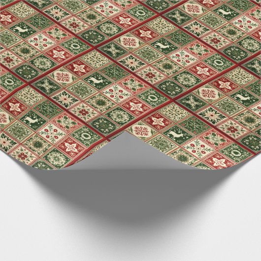 ヴィンテージ赤と緑のキルトスクウェアのクリスマス ラッピングペーパー (角)
