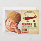 ヴィンテージ赤レトロ飛行機誕生日招待状 招待状 (正面)