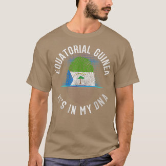 ヴィンテージ赤道ギニア国旗それは私のDNAにある Tシャツ