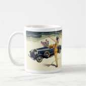 ヴィンテージ輸送用コンバーチブルカーオンビーチ コーヒーマグカップ (左)