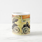 ヴィンテージ輸送、コンバーチブルカーの女性 コーヒーマグカップ (中央)