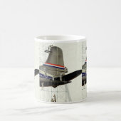 ヴィンテージ輸送、航空機の整備 コーヒーマグカップ (中央)