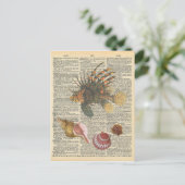 ヴィンテージ辞書アートライオンフィッシュ&ビーチシェル ポストカード (スタンド正面)