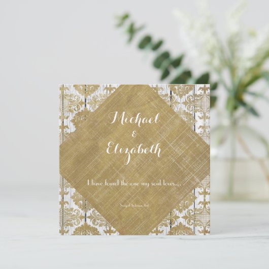 ヴィンテージ金ゴールドダマスクと木材と聖書の聖句 招待状 (スタンド正面)