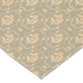 ヴィンテージ金ゴールドダマスクオンカーキ テーブルクロス (アングル)