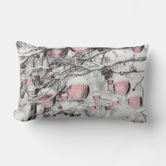 ヴィンテージ雪の木とオーナメントスケッチ ランバークッション (正面)