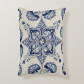 ヴィンテージ青い白の幾何学模様 アクセントクッション (正面(垂直))