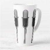 ヴィンテージ音楽、古いファッションドレトロマイク カフェラテマグ (右アングル)