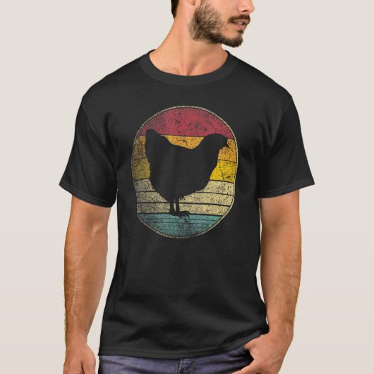 ヴィンテージ風にアレンジされたレトロな農場の雌鳥 Tシャツ (正面)