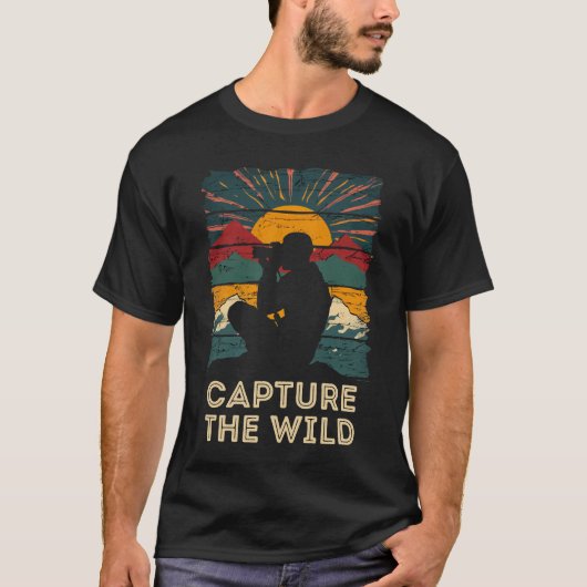 ヴィンテージ風の野生動物・自然写真家 Tシャツ (正面)