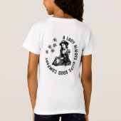 ヴィンテージ風の魔女のような女性と犬のイラスト Tシャツ (裏面)