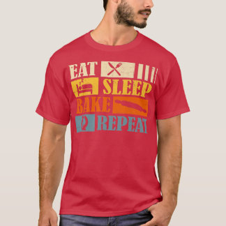 ヴィンテージ食べスリーベークリピートおもしろいベーキングギフト Tシャツ