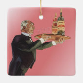 ヴィンテージ飲料，トレイにワインを提供するバトラー セラミックオーナメント (裏面)