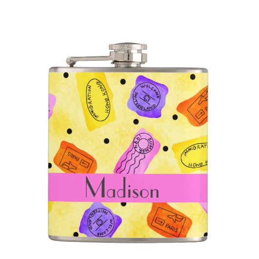 ヴィンテージ黄色のパスポートのスタンプ名パーソナライズされた フラスク (正面)