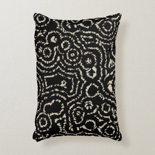 ヴィンテージ黒とトープの円 アクセントクッション (正面(垂直))