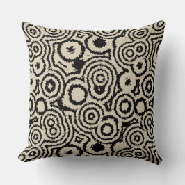 ヴィンテージ黒とトープの円 クッション