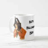 ヴィンテージ黒猫を肩に乗せた美しい魔女 コーヒーマグカップ (正面左)