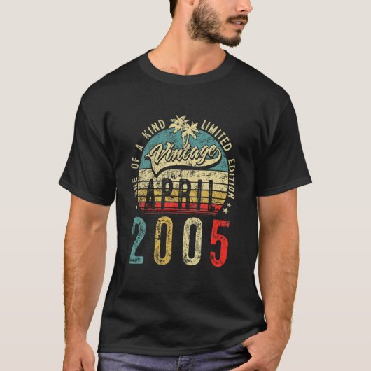 ヴィンテージ17歳2005年4月デコレーション17Th B Tシャツ (正面)