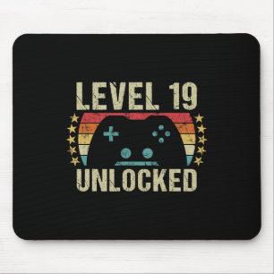 ヴィンテージ19誕生日ギフト19歳の男の子ガールガ マウスパッド
