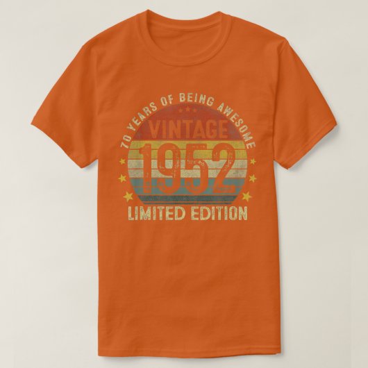 ヴィンテージ1952 70歳ギフト70歳誕生日ギフト Tシャツ (デザイン正面)
