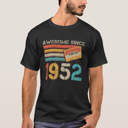 ヴィンテージ1952 70番目の誕生日カセットテ男性へープW Tシャツ (正面)