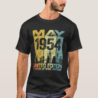 ヴィンテージ1954おもしろい年5月67日誕生日67歳 Tシャツ