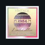 ヴィンテージ1954年70th birthday pink スタンダードカクテルナプキン<br><div class="desc">1954年ユニークの人々のための美しい70歳のバースデ生まれィーショー。1954年のヴィンテージディスコのボールはピンクで、碑文は金色の黄色の背景に限定版。お祝いまたはあいさつカスタマイズのペルソナライズ可能な文字句。</div>