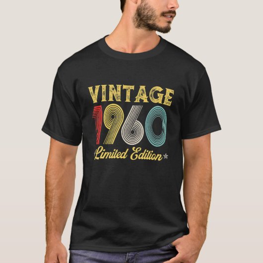ヴィンテージ1960 62nd誕生日装飾男女性 tシャツ (正面)