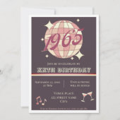 ヴィンテージ1965 60th誕生日レトロパープル招待状 招待状 (正面)