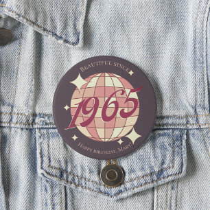 ヴィンテージ1965 60th誕生日レトロパープル 缶バッジ