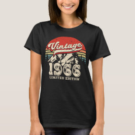 ヴィンテージ1966年誕生日レトロアウトドア60歳の誕生日 Tシャツ