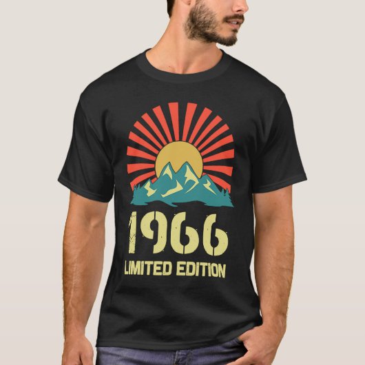 ヴィンテージ1966 1966誕生日 男性へ Tシャツ (正面)