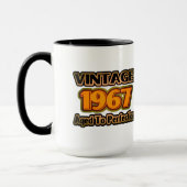 ヴィンテージ1967 – 完全熟成 マグカップ (左)