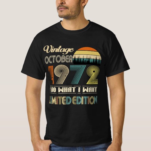 ヴィンテージ1972年10月Tシャツレトロスタイル誕生日 Tシャツ (正面)