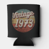 ヴィンテージ1973男性女性誕生日ギフト 缶クーラー (裏面)