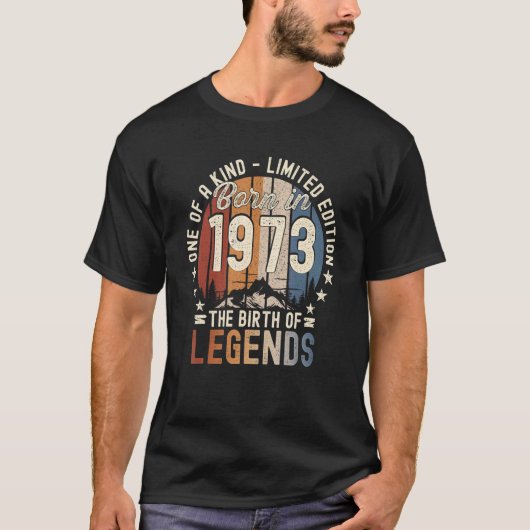 ヴィンテージ1973 生まれ 1973年49誕生日男女W Tシャツ (正面)