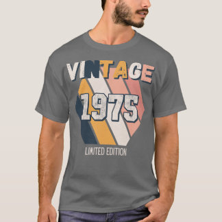ヴィンテージ1975年以来の誕生日レトロおもしろい Tシャツ
